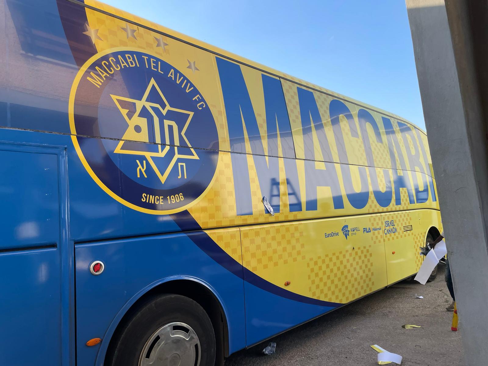 מדבקות לפוד טראס ועיטוף לאוטובוסים (31)