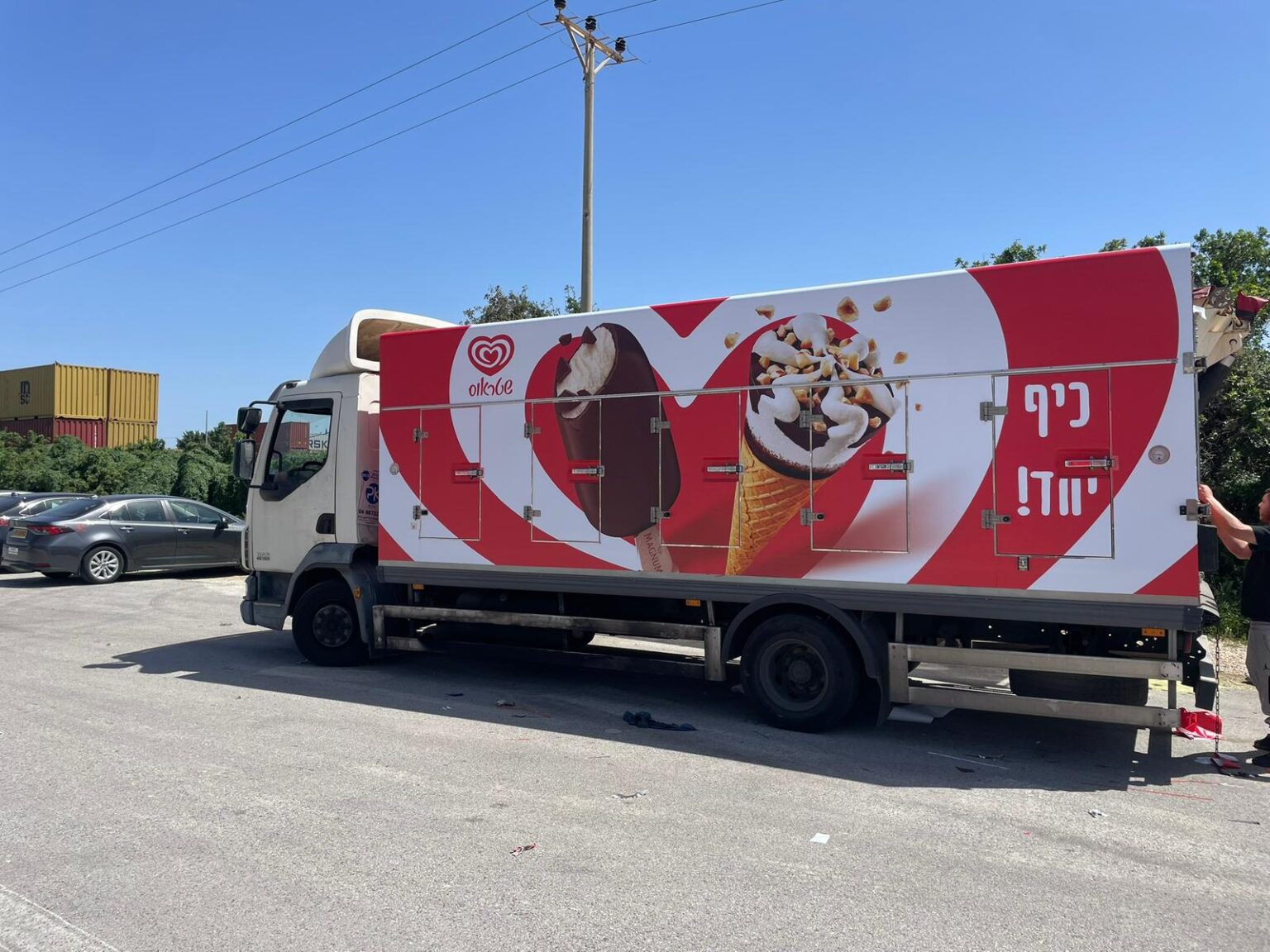 עיטוף רכבים מסחריים ומסאיות (54)