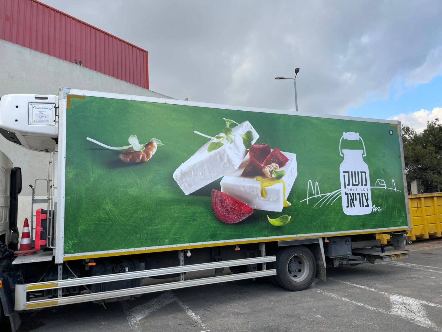 עיטוף רכבים מסחריים ומסאיות (58)