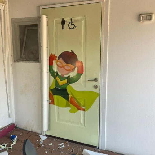 עיטוף דלתות בבית