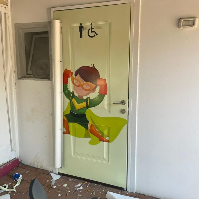 עיטוף דלתות בבית